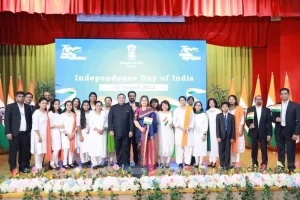 العمال والدبلوماسيون يحتفلون بعيد استقلال الهند في دول الخليج
