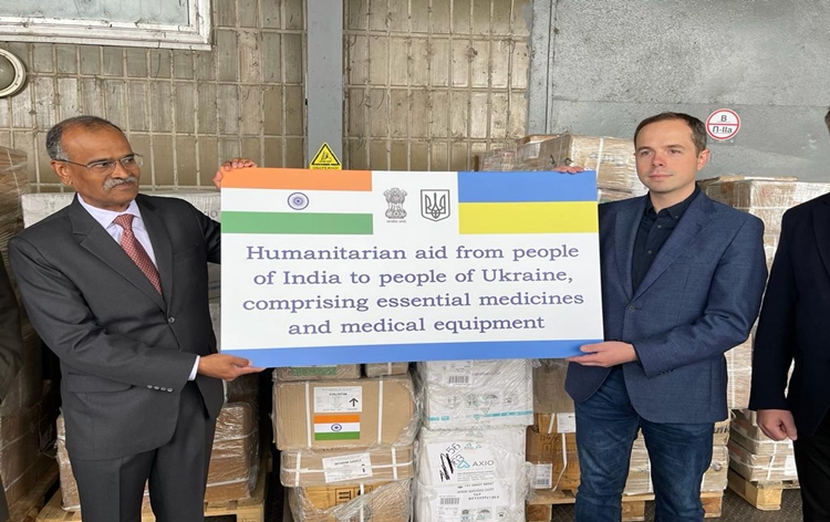الهند تقدّم الشحنة الـ12 من المساعدات الإنسانية إلى أوكرانيا