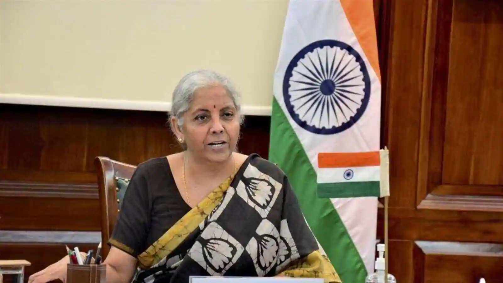 وزيرة المالية الهندية تعقد اجتماعات مع نظرائها من مختلف البلدان في واشنطن