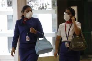الحكومة الهندية تلغي إلزامية ارتداء الأقنعة خلال الرحلات الجوية