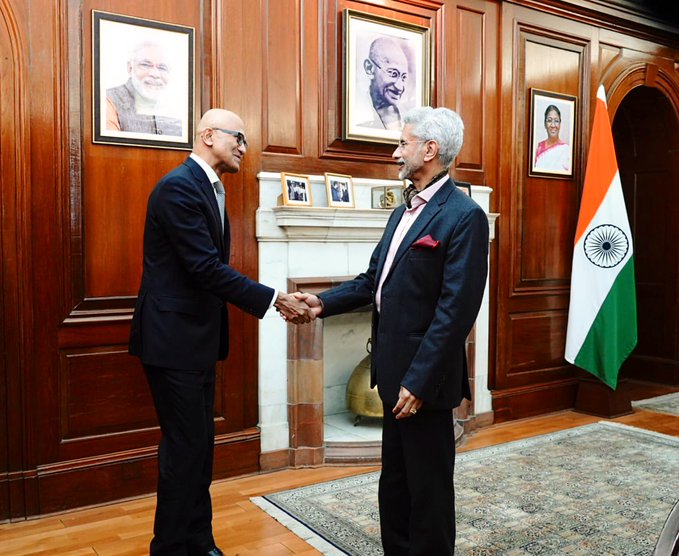 وزير الخارجية الهندي يلتقي بالرئيس التنفيذي لشركة مايكروسوفت في نيودلهي