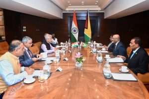 وزير الخارجية الهندي يجري محادثات مع نائب رئيس غويانا