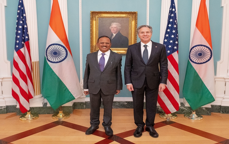 أجيت دوفال ووزير الخارجية الأمريكي يناقشان الشراكة الاستراتيجية بين الهند والولايات المتحدة