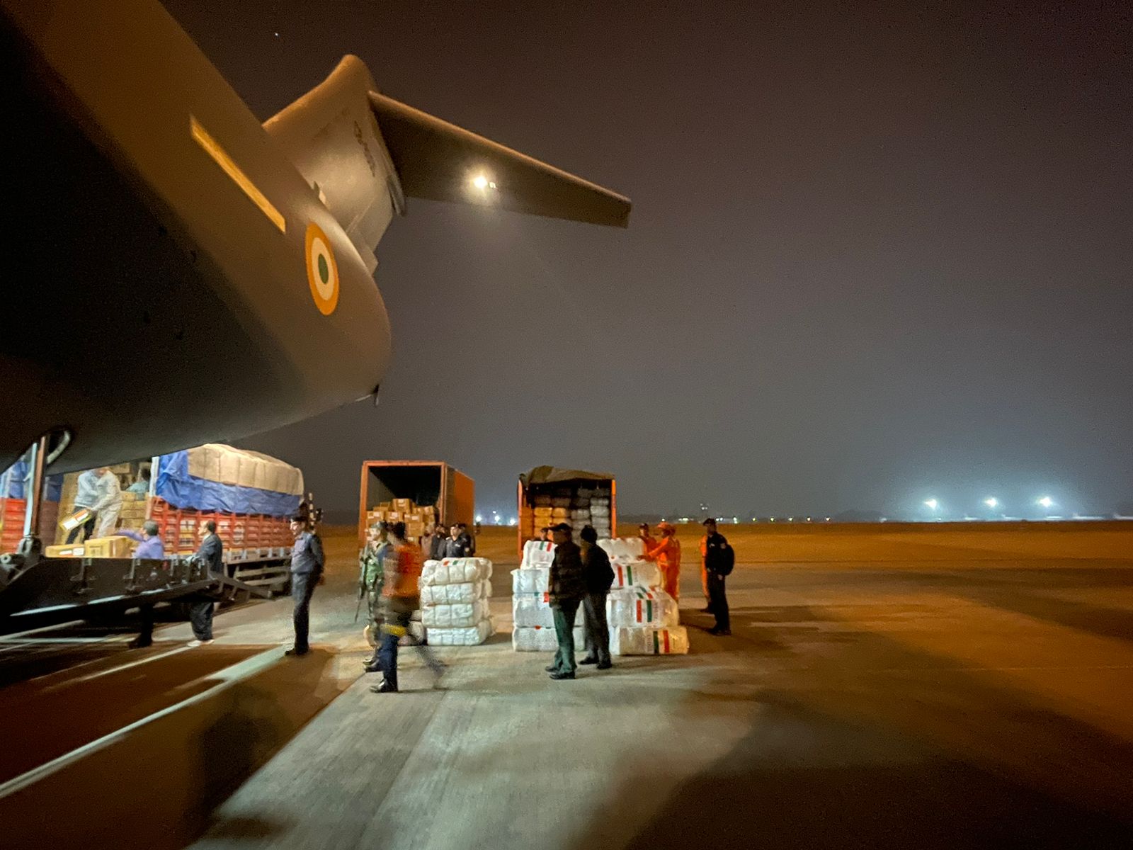 وصول رحلة “عملية دوست” السابعة للهند محملة بـ 35 طنًا من الإمدادات الطبية لسوريا وتركيا