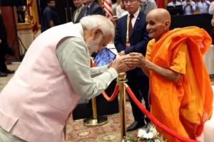 رئيس الوزراء مودي يوجه نداء حماسيًا لتدويل الفكر البوذي لحل مشاكل العالم