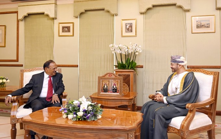 مستشار الأمن القومي دوفال يقوم بزيارة رسمية لسلطنة عمان؛ يلتقي بالقيادة العليا للبلاد