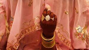 فتاة قاصر هندوسية أُجبرت على اعتناق الإسلام والزواج في باكستان