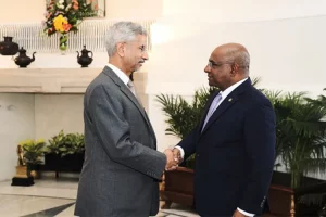 جيشانكار يلتقي بنظيره المالديفي عبد الله شهيد لبحث القضايا الثنائية
