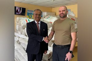 الهند تسلِّم مساعدات إنسانية إلى أوكرانيا
