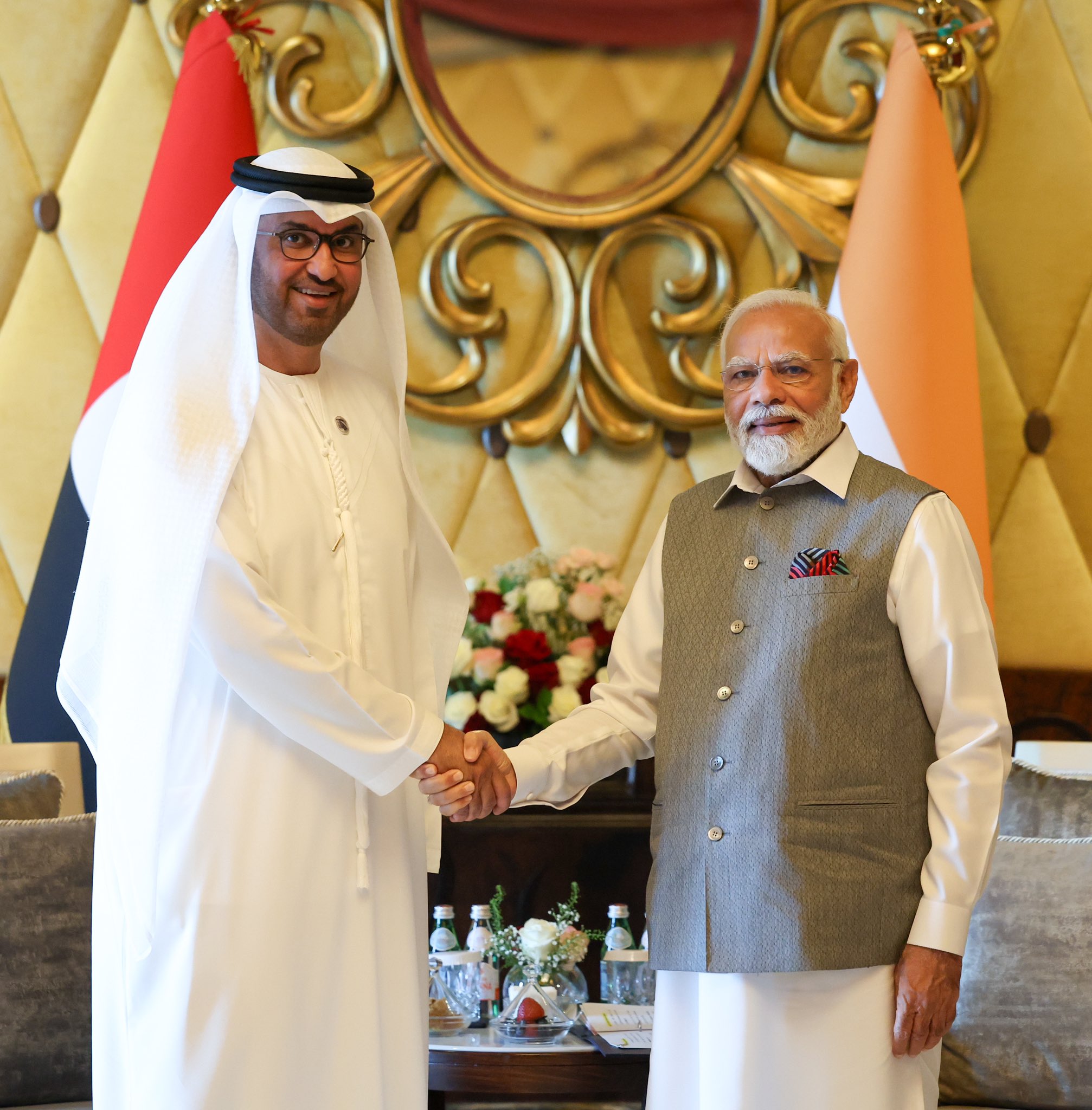 رئيس الوزراء مودي يجتمع مع سلطان الجابر الرئيس المعين لـ”كوب 28″ في الإمارات