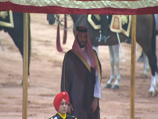 إقامة مراسم استقبال رسمية لولي العهد السعودي الأمير محمد بن سلمان في راشتراباتي بهافان