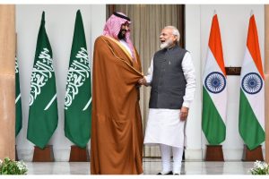 ولي العهد السعودي الأمير محمد بن سلمان يلتقي برئيس الوزراء مودي