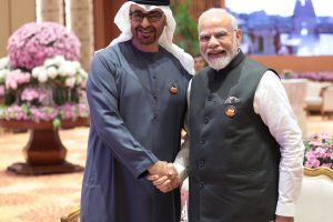رئيس الوزراء مودي ورئيس دولة الإمارات يناقشان تعزيز التعاون الثنائي