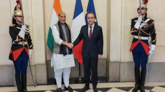 الهند وفرنسا تعزِّزان التعاون الصناعي الدفاعي